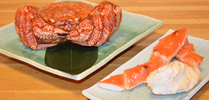毛蟹・タラバ蟹 各3000～5000円（時価）　季節によって値段が変動します。